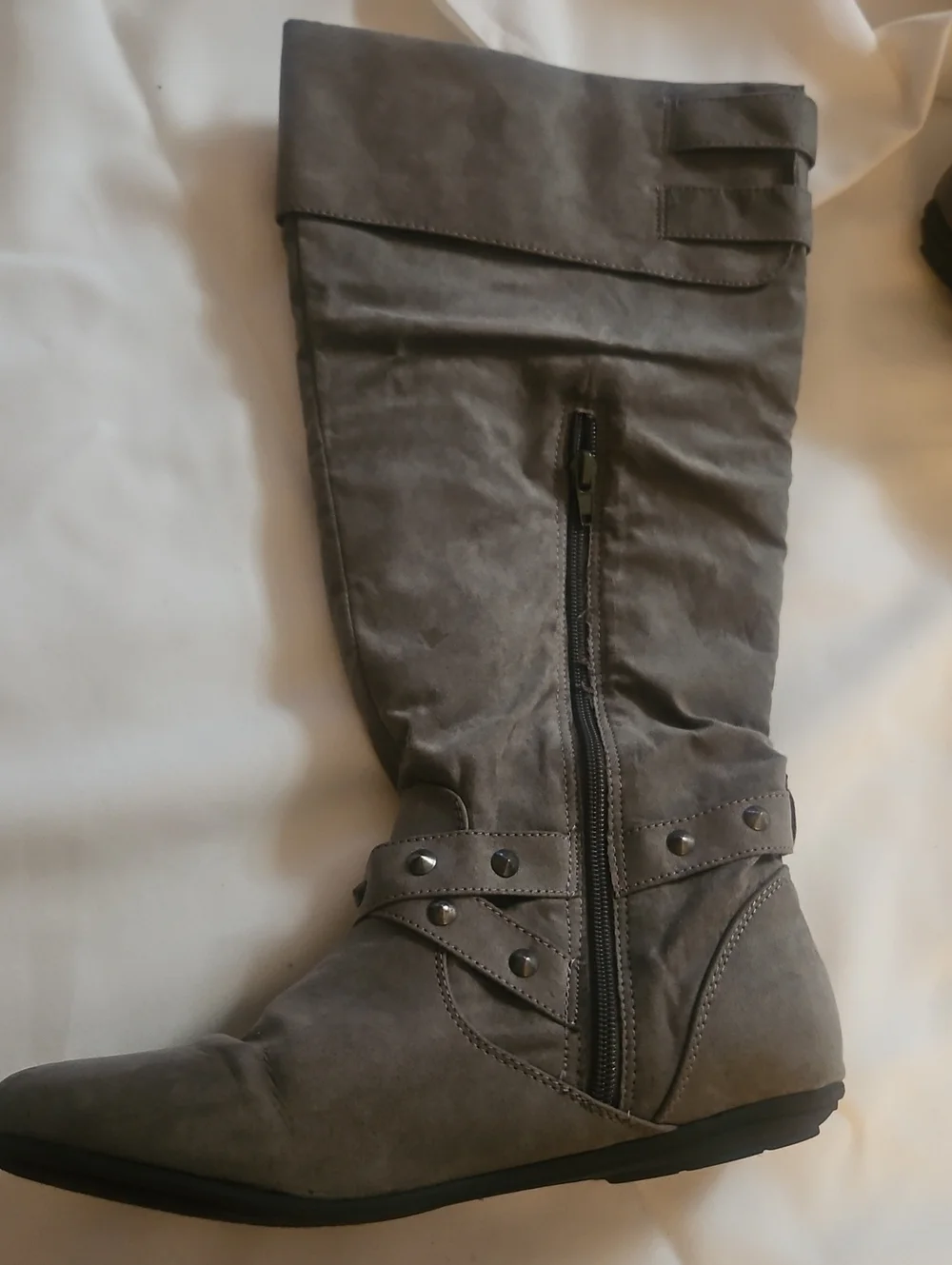 Batari Soft Suede Style  Higg Top Boot